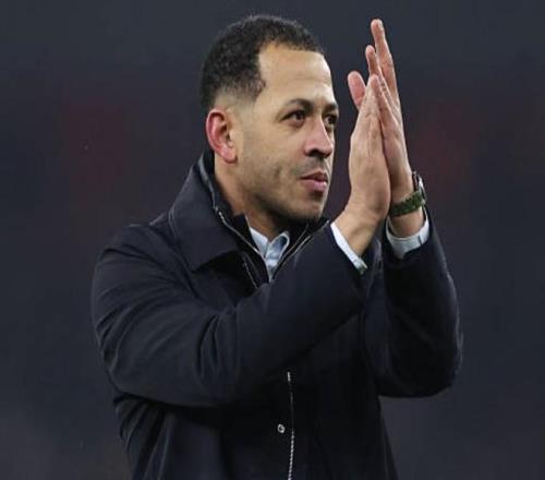 巴薩球員在,紐約慶祝勝,利後的悠閒,太阳城,太阳城入口,太阳城平台,太阳城官方