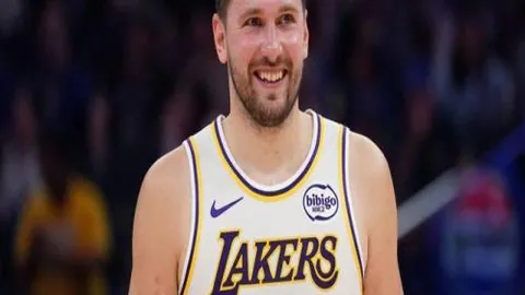 《激情对决！老鹰与火箭NBA巅峰对决，揭秘让分走向》